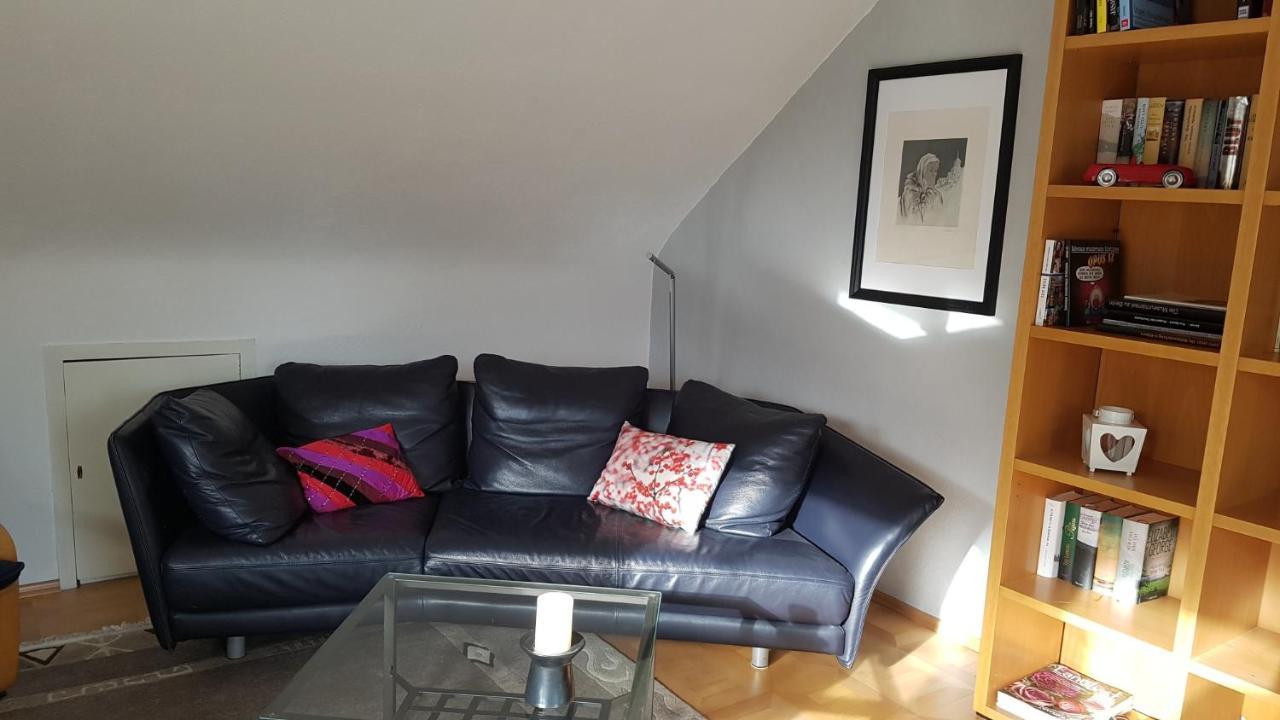 Nettes Appartment In Langenhagen ハノーファー エクステリア 写真