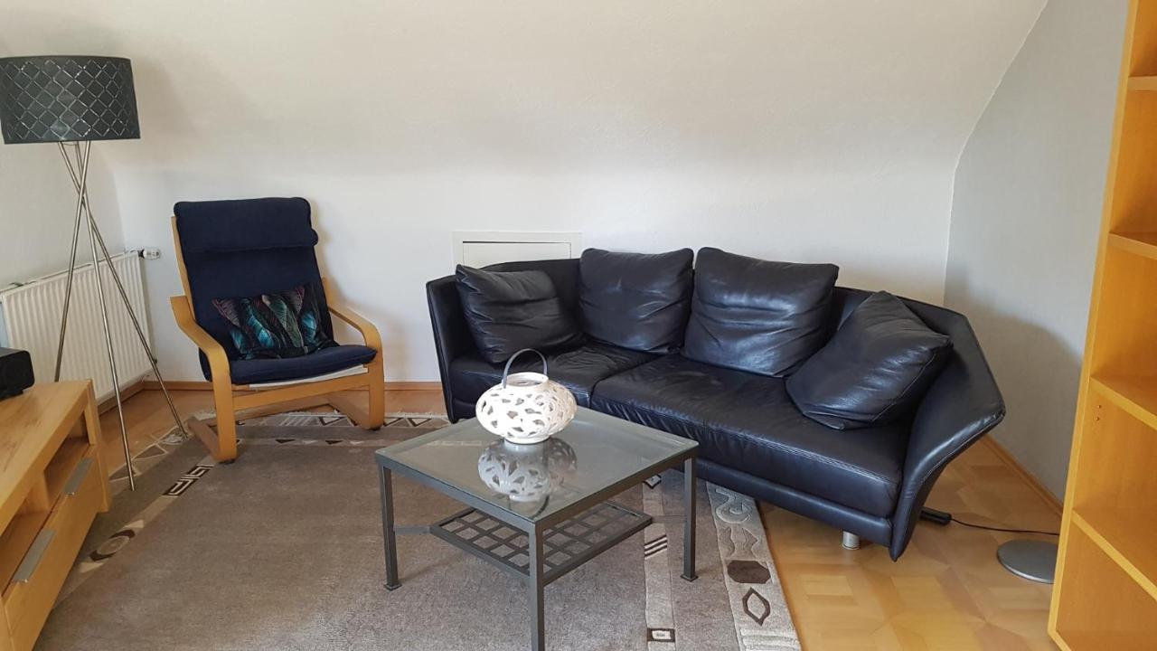 Nettes Appartment In Langenhagen ハノーファー エクステリア 写真